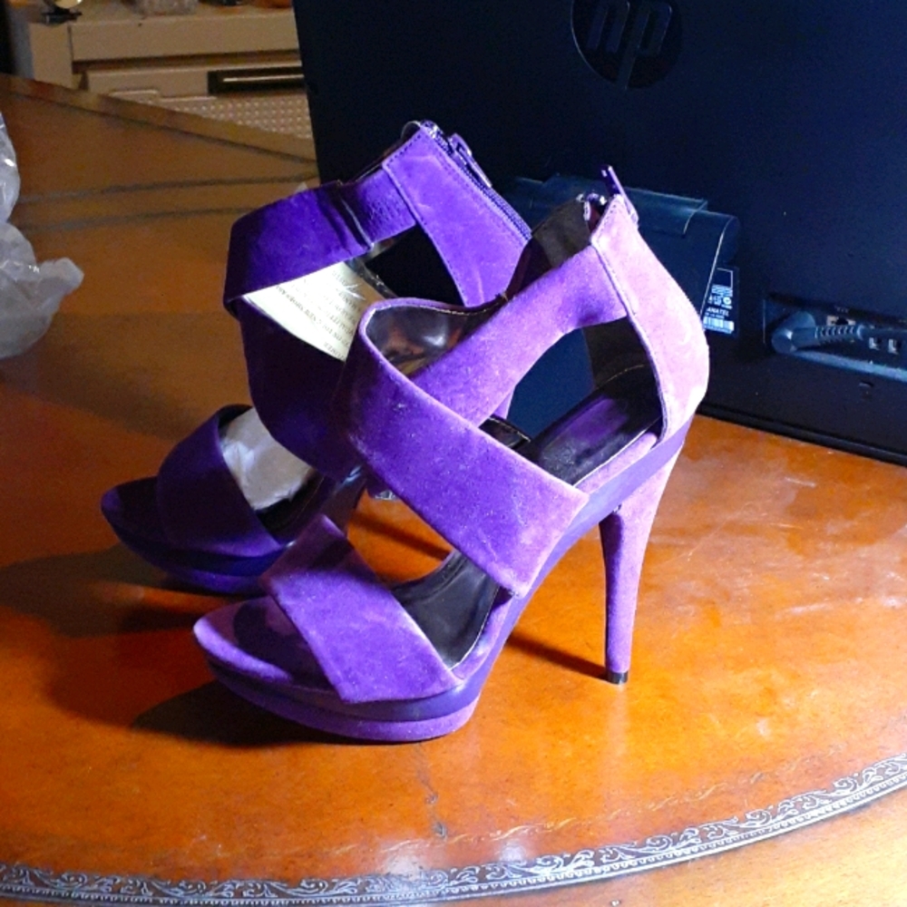 Brand new purple velvet heels
